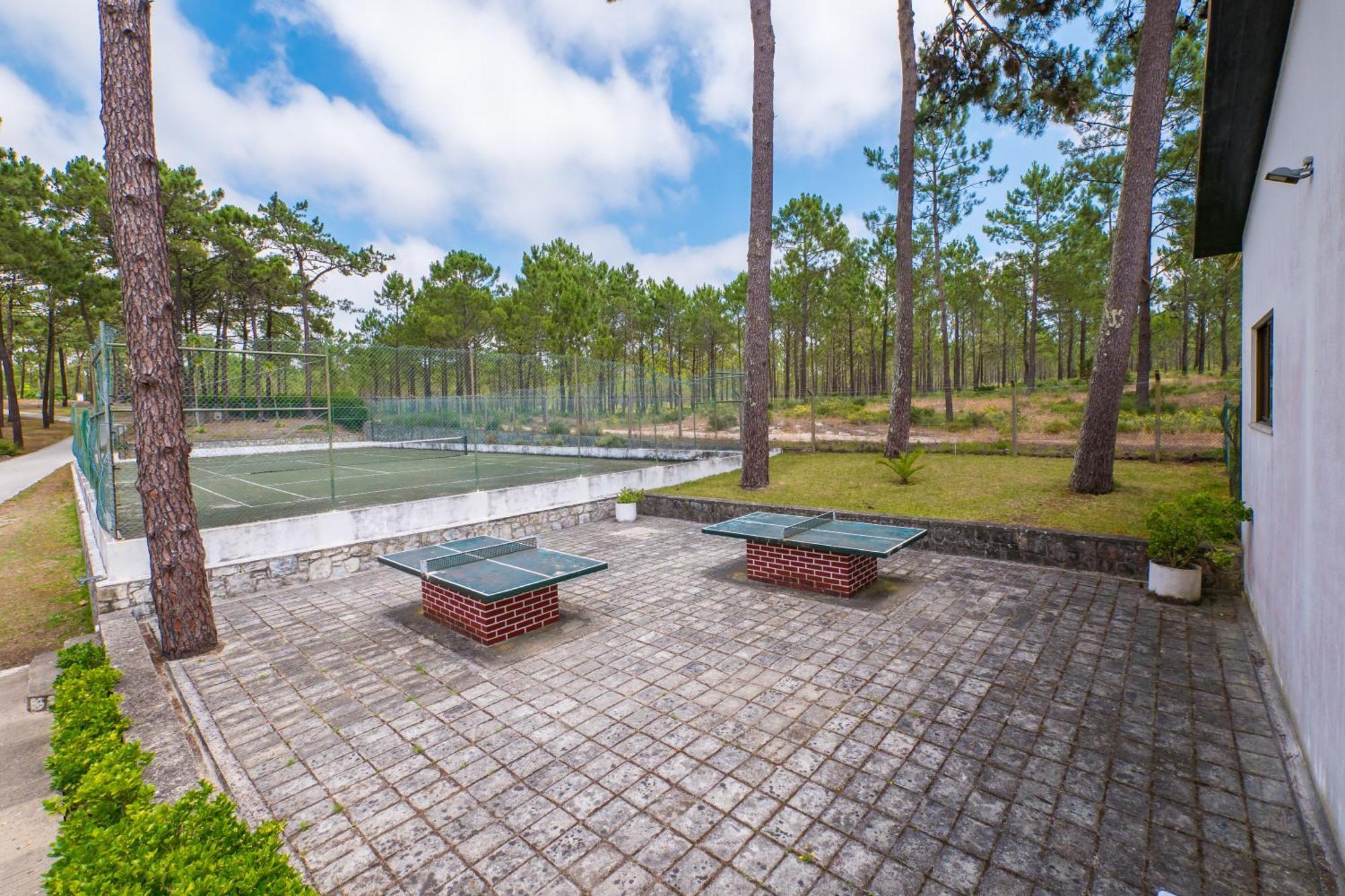 Parque De Campismo Orbitur Valado Hotel Nazaré Eksteriør billede